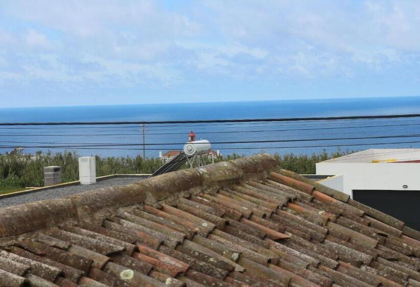 ペンション Casa Das Camarinhas Raal 542  Casa Partilhada