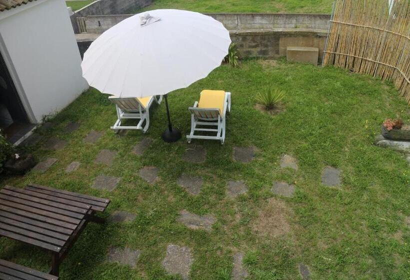 ペンション Casa Das Camarinhas Raal 542  Casa Partilhada