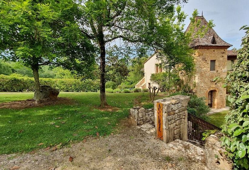 بنسيون Domaine Du Cardou