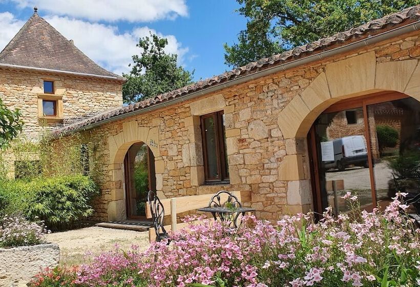 بنسيون Domaine Du Cardou