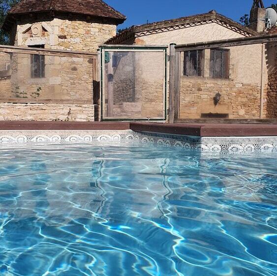 بنسيون Domaine Du Cardou