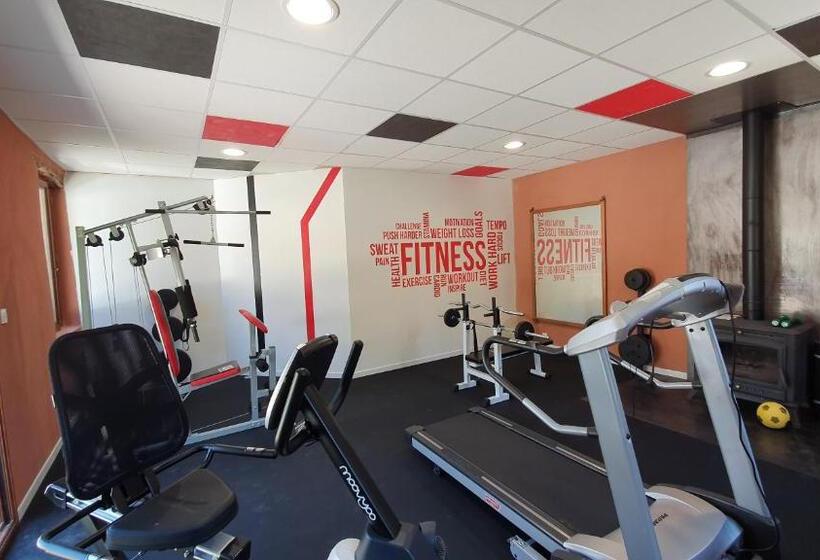 بنسيون Domaine Du Cardou