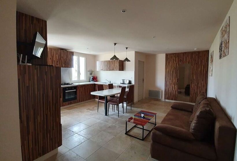 פנסיון Domaine Du Cardou