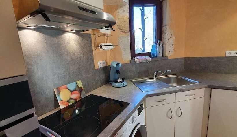 بنسيون Domaine Du Cardou