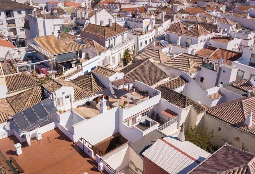 膳宿费 Enchanted Villa