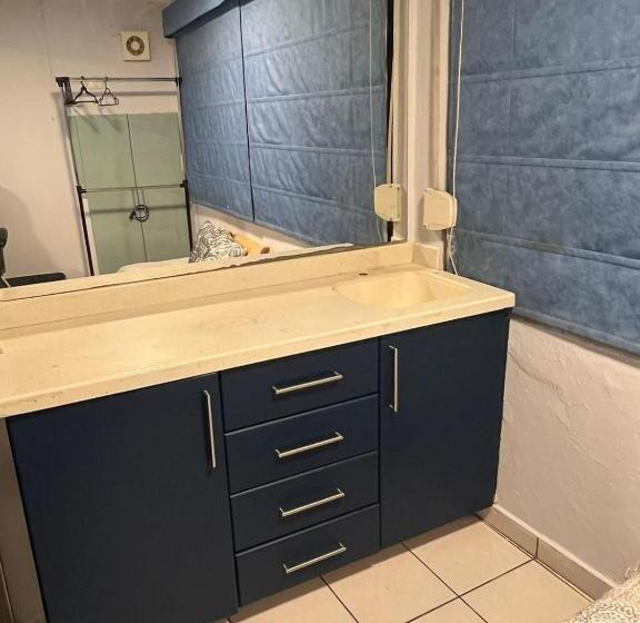 膳宿费 Hostal En El Centro Lakiwa