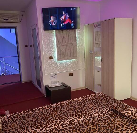 פנסיון Karra Hotels