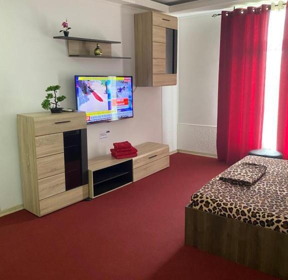 פנסיון Karra Hotels