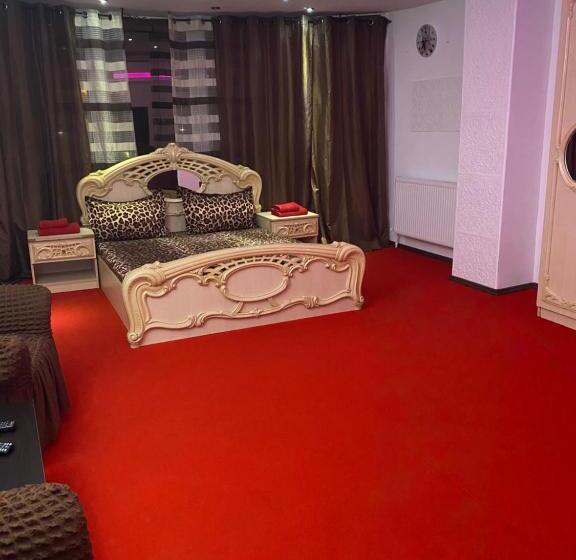 بنسيون Karra Hotels