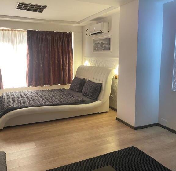 פנסיון Karra Hotels