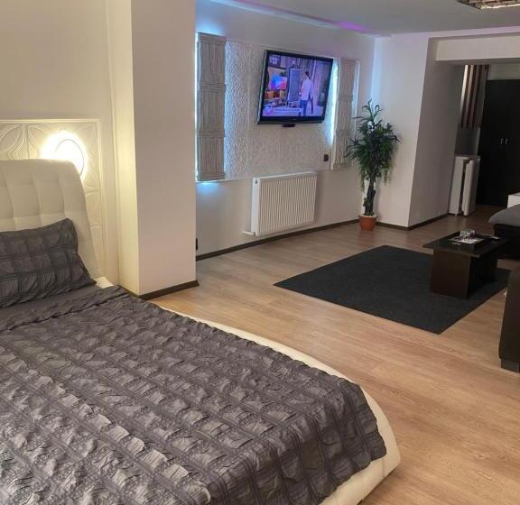 פנסיון Karra Hotels