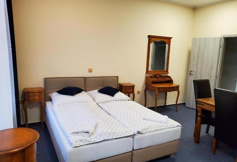 بنسيون Koruna Penzion