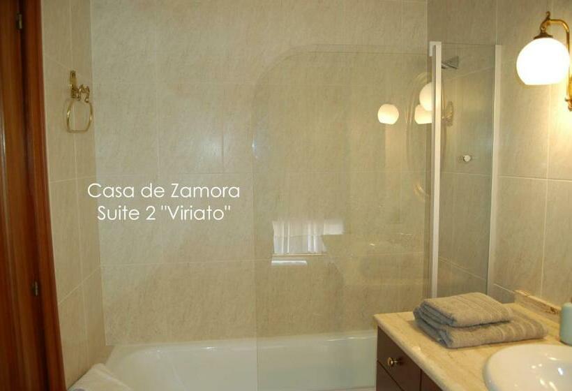 פנסיון La Casa De Zamora