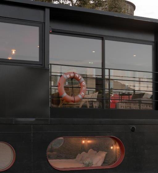 膳宿费 La Peniche   Bed And Bicycle   Tournon