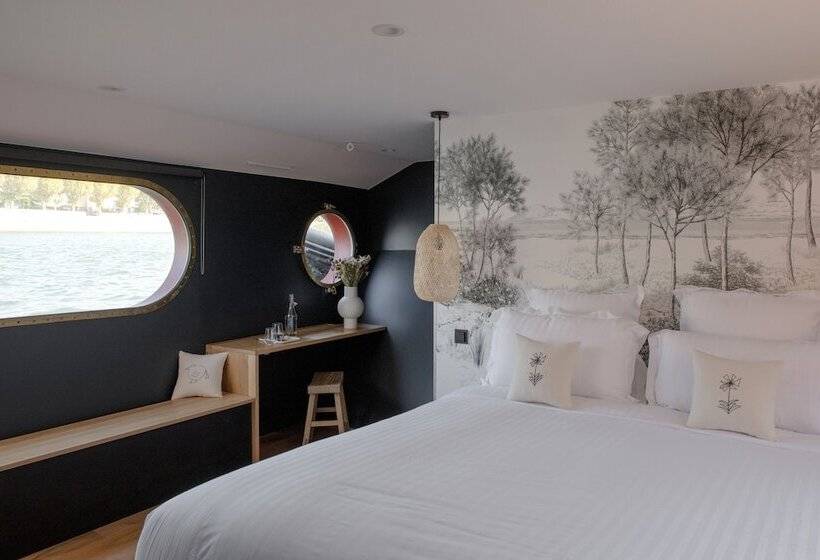 膳宿费 La Peniche   Bed And Bicycle   Tournon