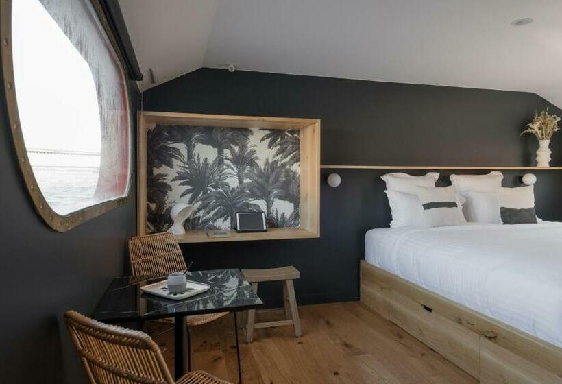 膳宿费 La Peniche   Bed And Bicycle   Tournon