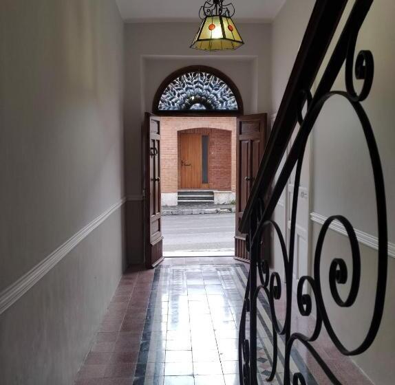 פנסיון Porta D Alpi