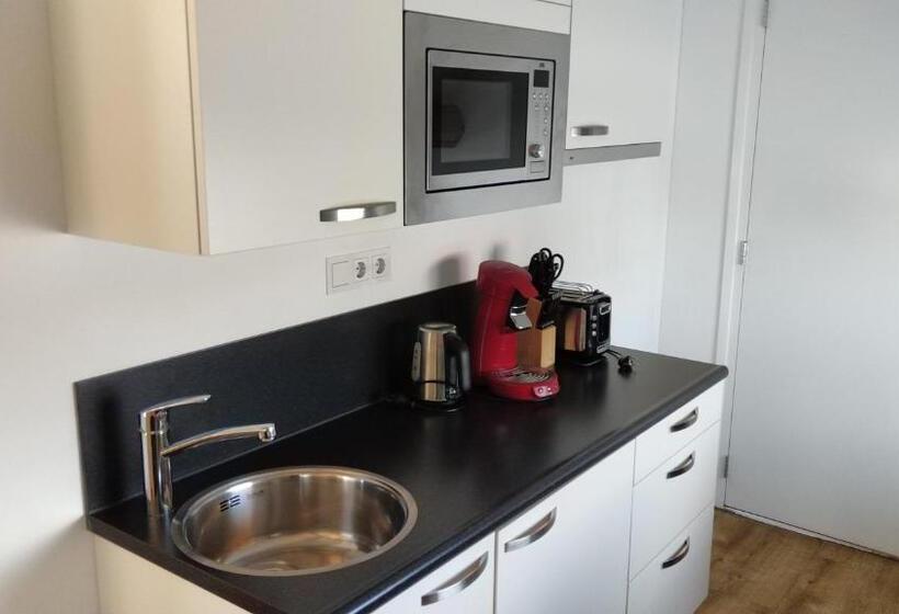 膳宿费 Studio@domburg