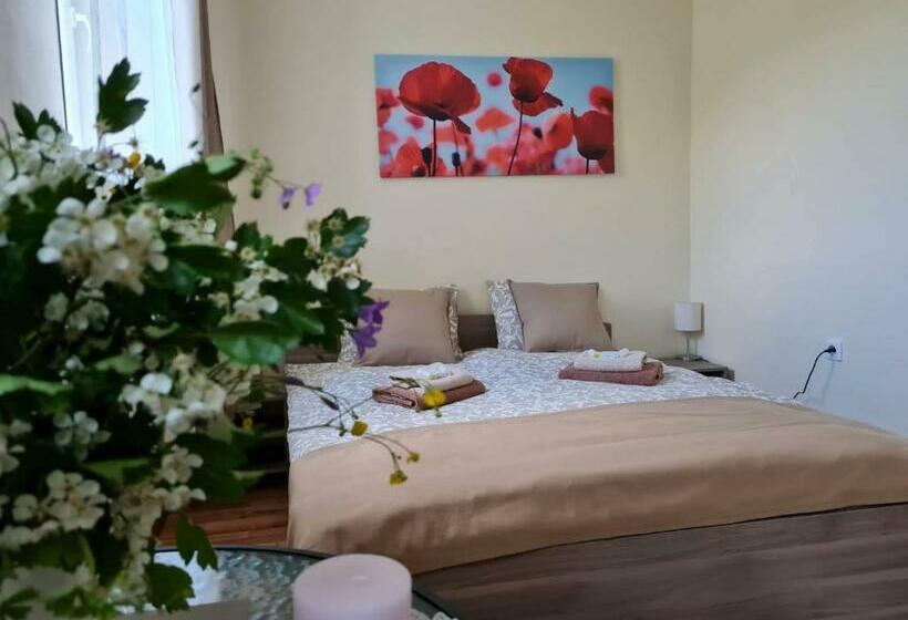 Villa Paradajs   Ubytovanie Pri Jazere