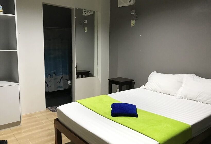 هاستل 2020 Travelers Inn