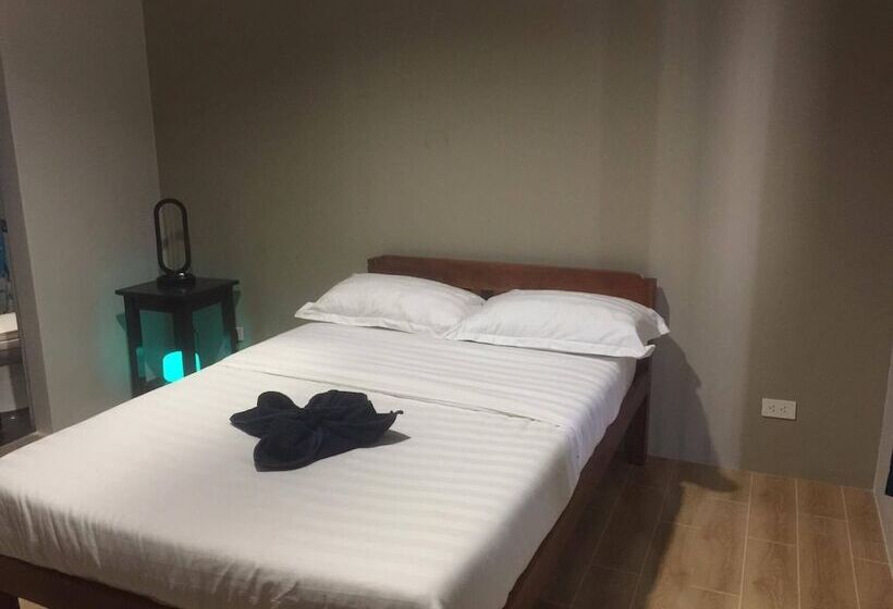 هاستل 2020 Travelers Inn