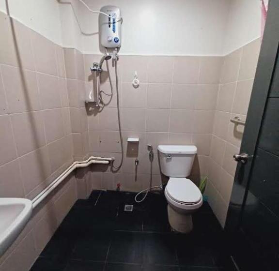 هاستل 2020 Travelers Inn