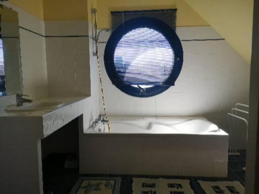 住宿加早餐  Chambre Dans Maison Fleurie Et Calme