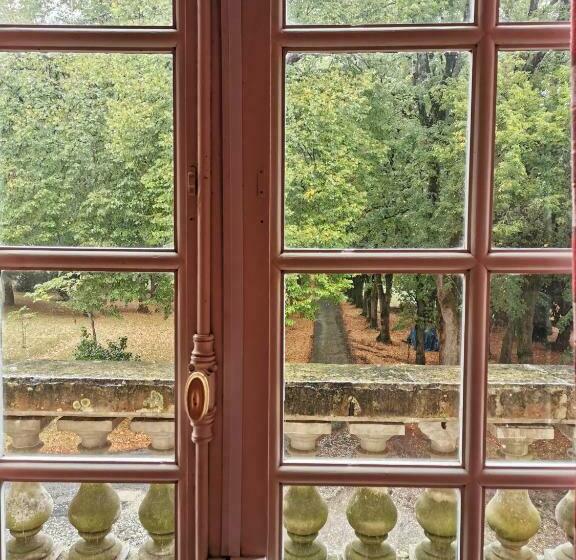 Bed and Breakfast Château De Chasseneuil Sur Bonnieure