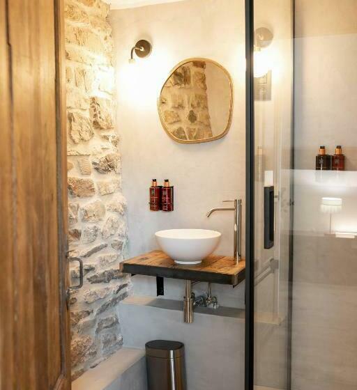 ベッドアンドブレックファースト â Vî Molin