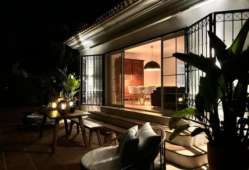 مبيت وإفطار Villa De La Luz Luxury Guesthouse