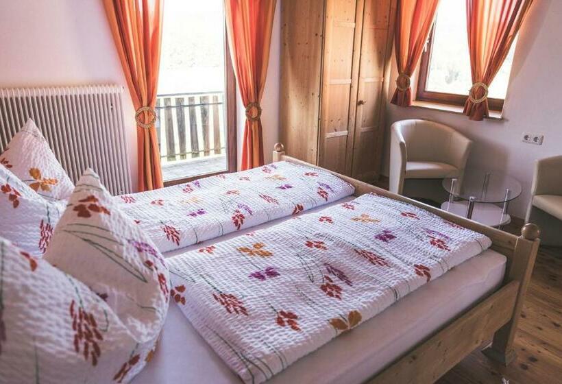 צימר Wein & Gästehof Erlacher