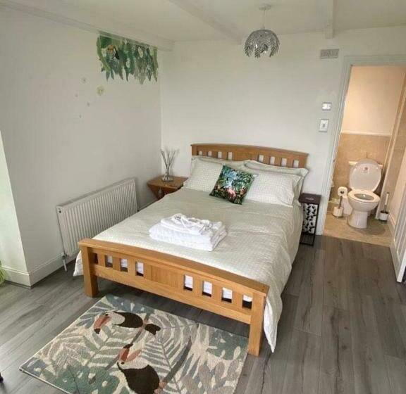 Woodlands Bellevue Bed & Breakfast