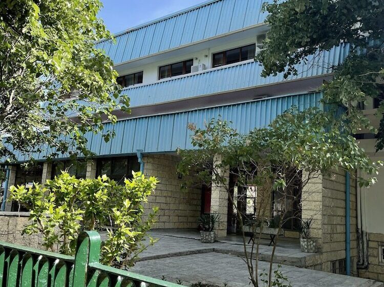 בית מלון כפרי Amadina Garden