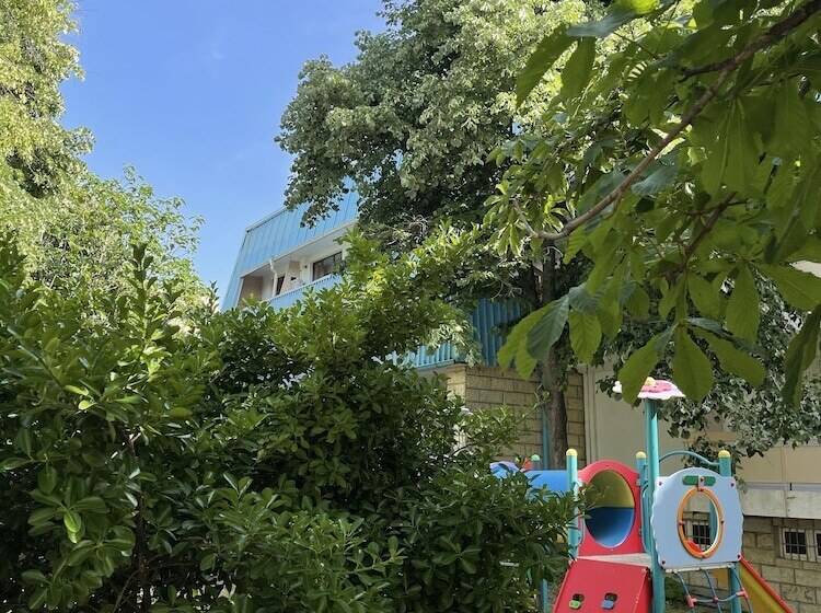 בית מלון כפרי Amadina Garden