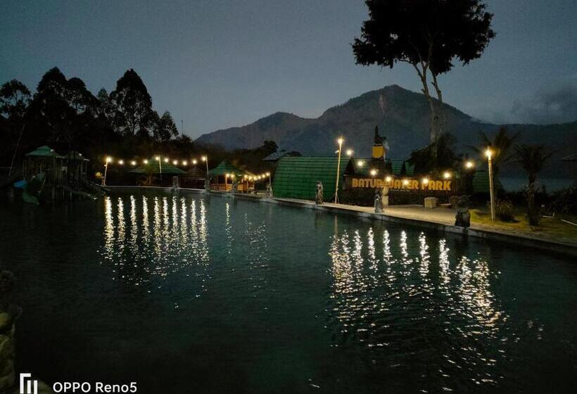 فندق Batur Water Park Villa