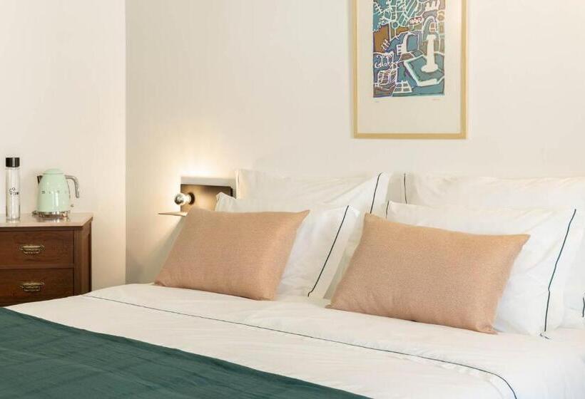 Отель Covelo The Original Rooms And Suites