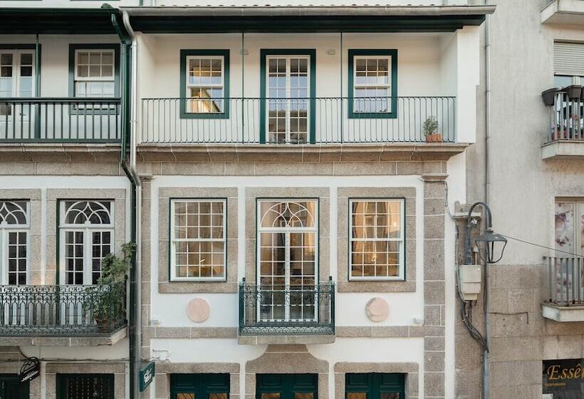 Отель Covelo The Original Rooms And Suites