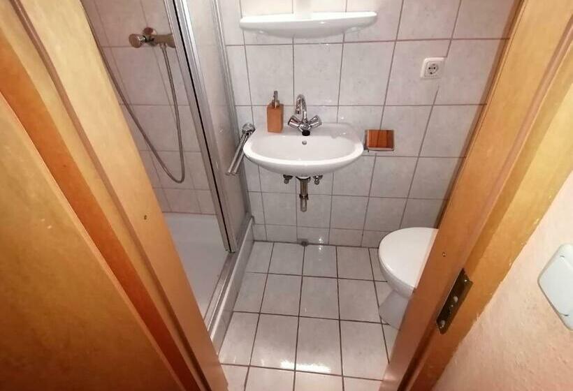 Отель Doppelzimmer Kröver Berg