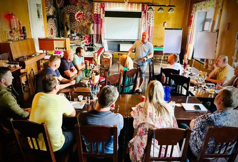 בית מלון כפרי Haraburdi® Recyclart