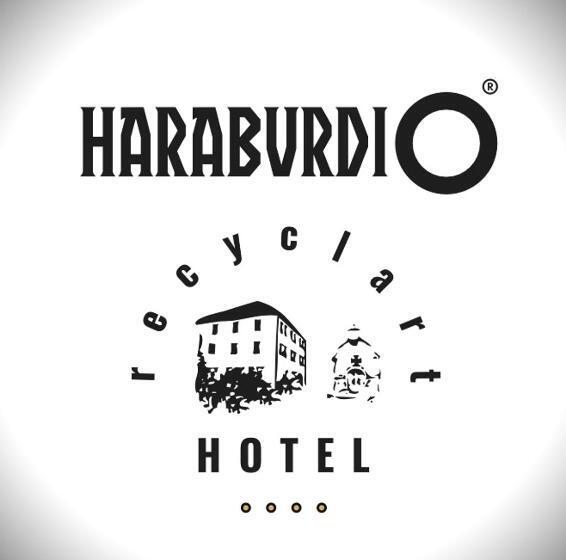 בית מלון כפרי Haraburdi® Recyclart