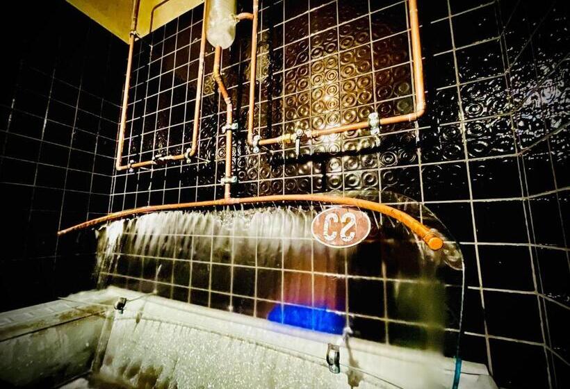 בית מלון כפרי Haraburdi® Recyclart