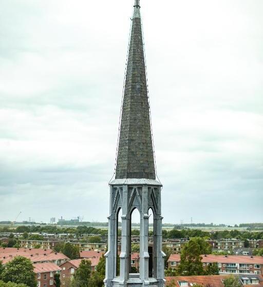 هتل The Clock Tower