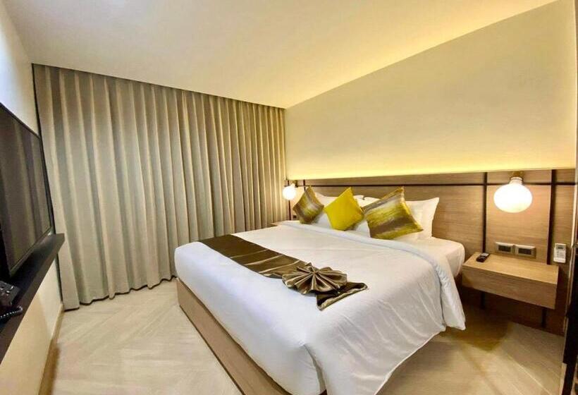 فندق The Gold Living Life