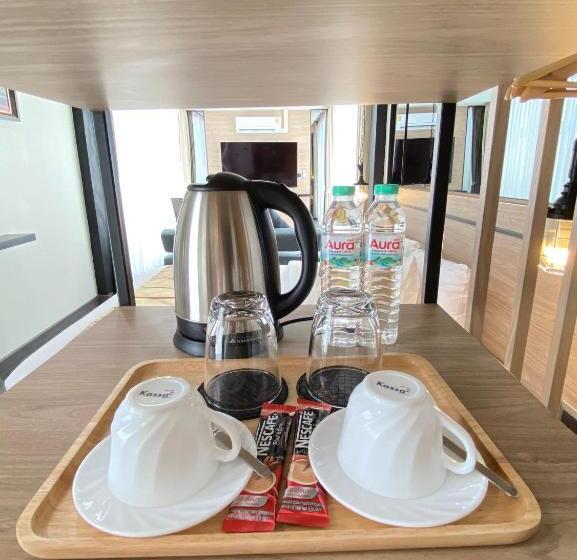 فندق The Gold Living Life