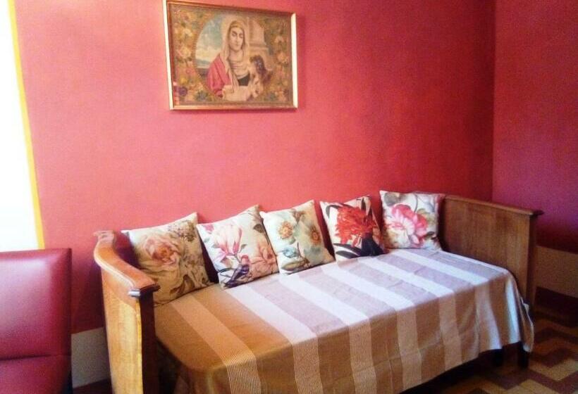 بنسيون Palazzo Valenti   Camere In Palazzo Rinascimentale