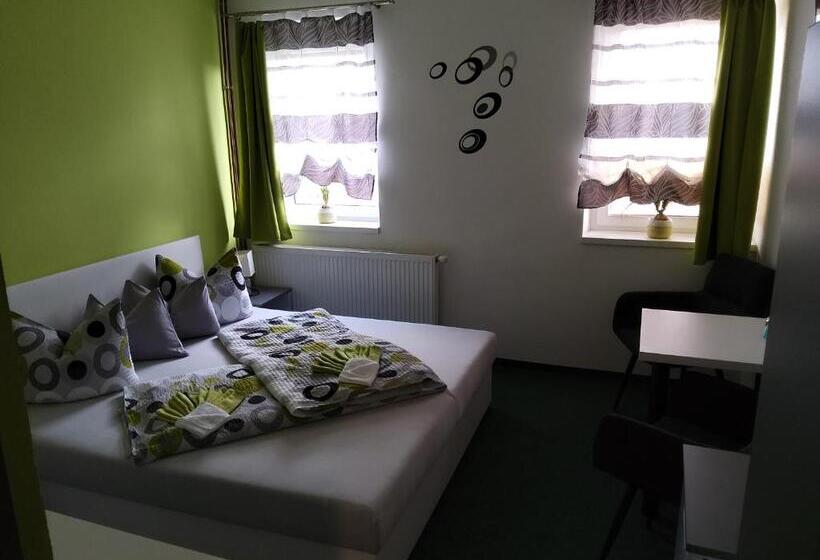 פנסיון Penzion U Jezevce