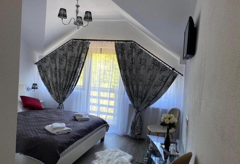 ペンション Perla Muntilor Ponoarele, Padurea De Liliac