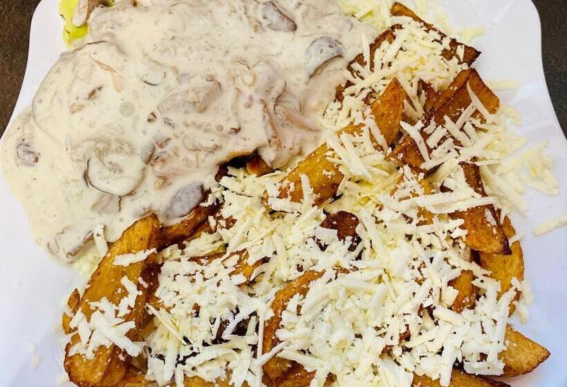 ペンション Perla Muntilor Ponoarele, Padurea De Liliac