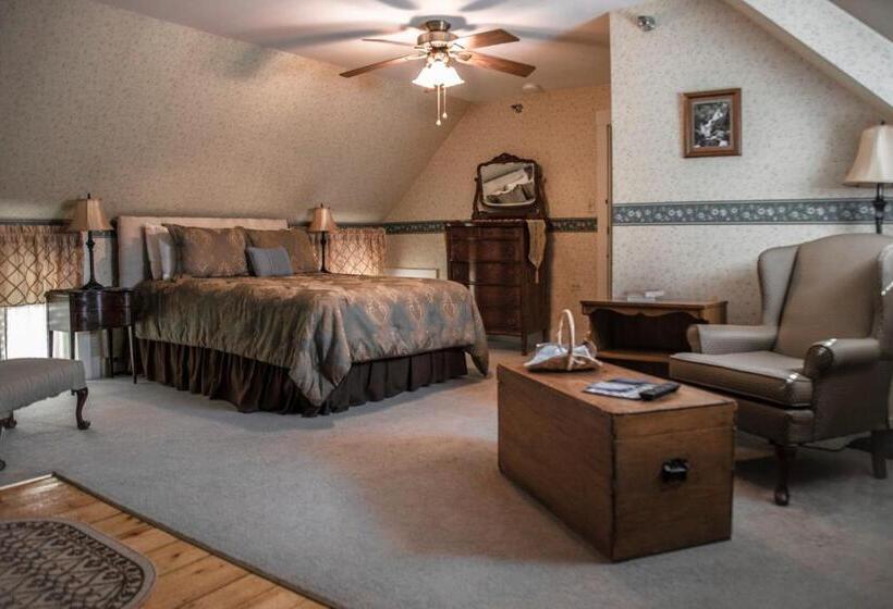 فندق صغير Deerfield Valley Inn   Mt Snow