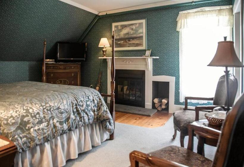 فندق صغير Deerfield Valley Inn   Mt Snow